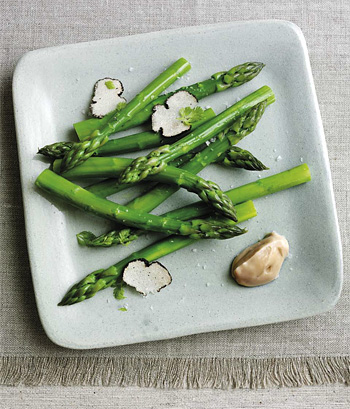 Chilled English Asparagus